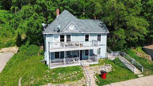 108 S Hill St, Fountain City, WI, 54629-6503 | Card Image