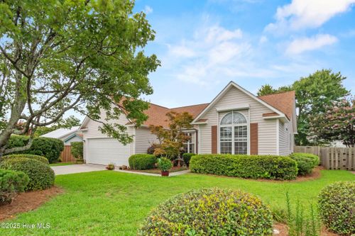 403 Bay Ct, Carolina Beach, NC, 28428-3822 | Card Image