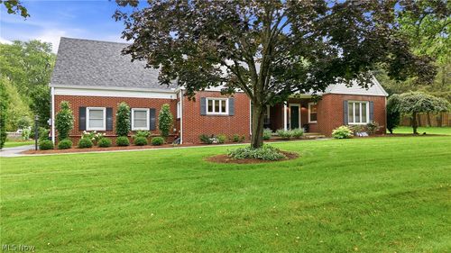 888 N Union Ave, Salem, OH, 44460-1710 | Card Image
