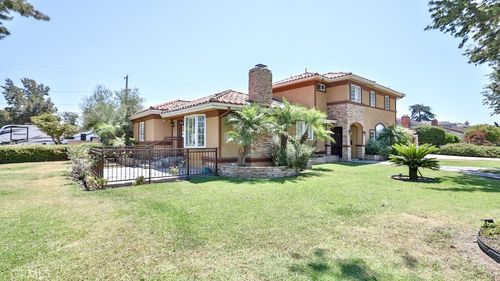 4704 E Centralia St, Long Beach, CA, 90808-1310 | Card Image