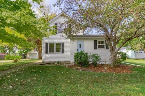 211 Reform St S, Norwood Young America, MN, 55368-9784 | Card Image