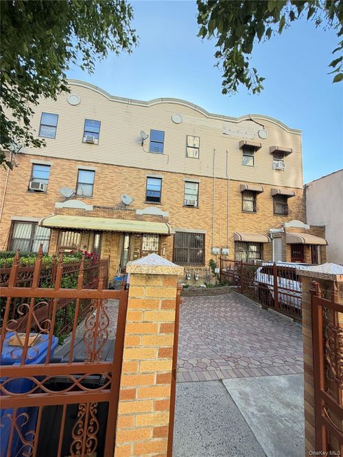 2087 Union St, Brooklyn, NY, 11212-3843 | Card Image