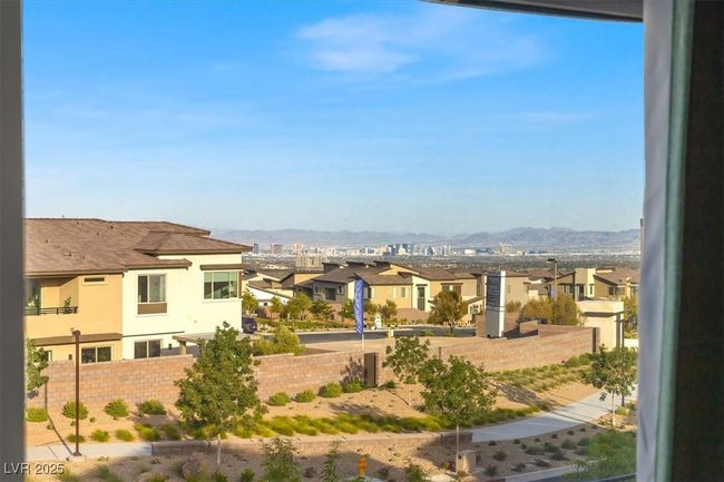 828 Parker Mesa St, House other with 3 bedrooms, 3 bathrooms and null parking in Las Vegas NV | Image 36