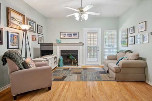 apt-208-1601 Marsh Ln, Carrollton, TX, 75006-5229 | Card Image