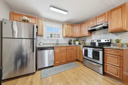 4f-57 Sylvan, Danvers, MA, 01923 | Card Image