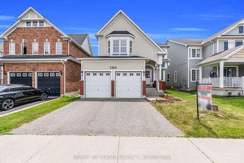 1369 Coldstream Dr, Oshawa, ON, L1K0B5 | Card Image
