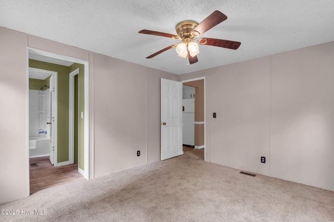 840 Wildwood Cir, House other with 3 bedrooms, 2 bathrooms and null parking in Hampstead NC | Image 15