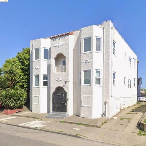 2684 73rd Ave, Oakland, CA, 94605-2856 | Card Image
