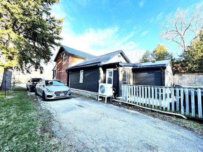 2834 County Rd 124, House other with 3 bedrooms, 2 bathrooms and 5 parking in Duntroon ON | Image 5