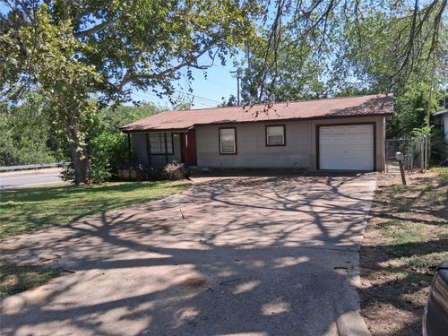 601 Orland Blvd, Austin, TX, 78745-2142 | Card Image