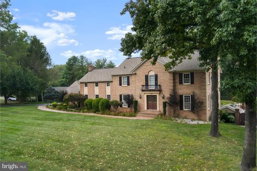 9424 Brian Jac Ln, GREAT FALLS, VA, 22066-2003 | Card Image