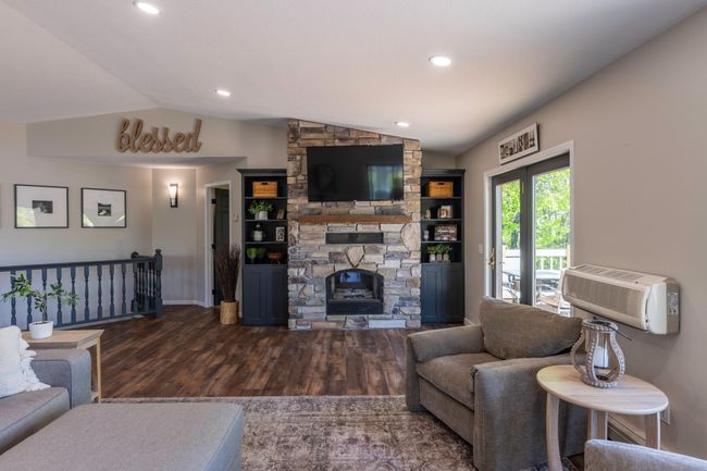 Main Level Fireplace | Image 16