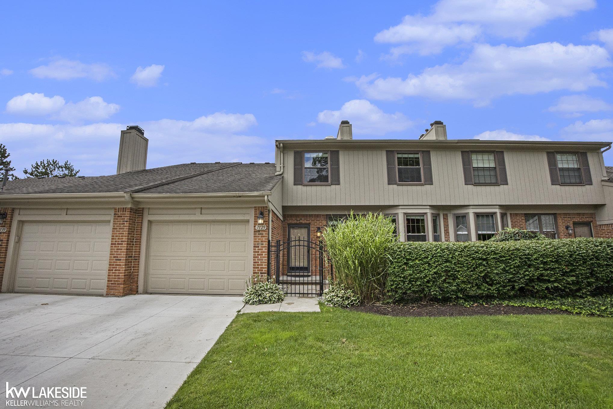 Westchester , West Bloomfield, MI 48322