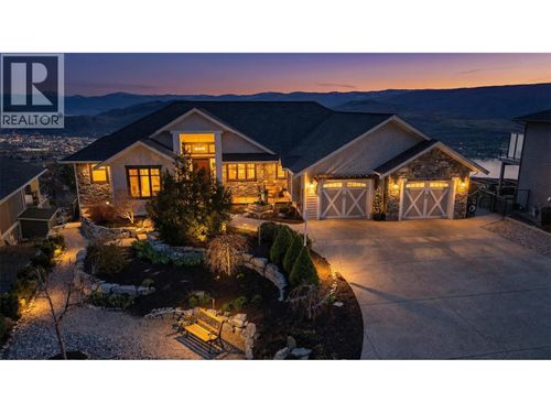 1548 Phoenix Dr, Vernon, BC, V1B4B3 | Card Image