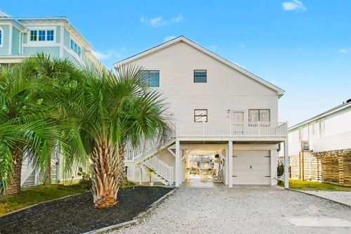 23 Scotland St, Ocean Isle Beach, NC, 28469-7629 | Card Image