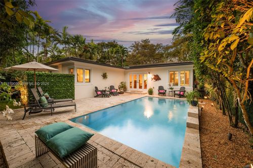 424 Sansovino Ave, Coral Gables, FL, 33146-2220 | Card Image