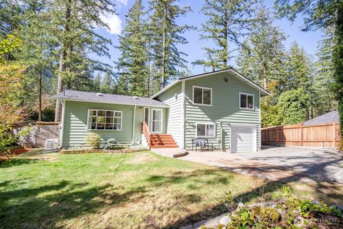 17327 428th Avenue Se, North Bend, WA, 98045 | Card Image