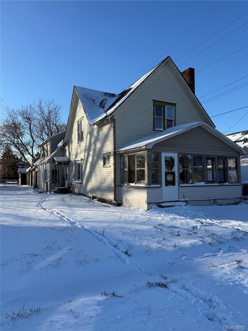 6934 John St, Brown City, MI, 48416-8787 | Card Image