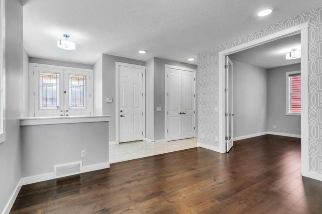 100 Red Embers Terrace Ne, House other with 5 bedrooms, 4 bathrooms and 5 parking in Calgary AB | Image 7