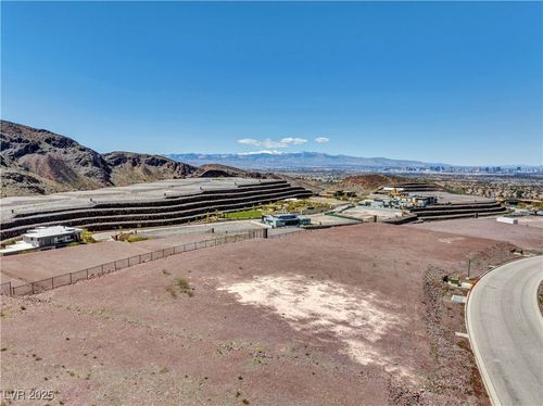 41 Rockstream Dr, Henderson, NV, 89012-7287 | Card Image