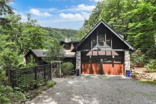 15 N Lake Cir, South Salem, NY, 10590-1014 | Card Image