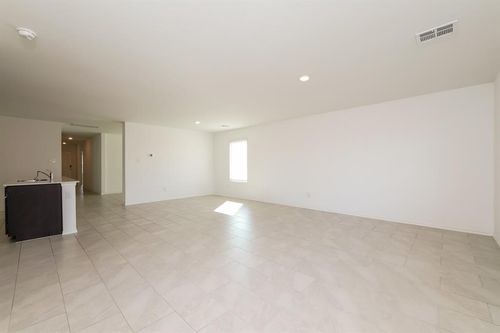 10952 Sw 23rd Place, Yukon, OK, 73099 | Card Image