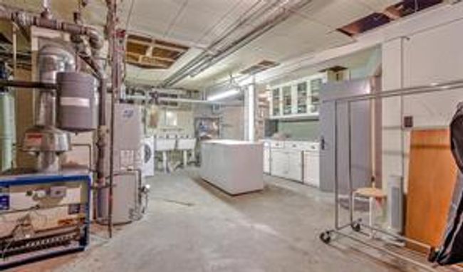 2722 Montcalm Cres Sw, House detached with 4 bedrooms, 2 bathrooms and 3 parking in Calgary AB | Image 42