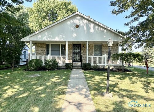 179 N Goodrich St, Oregon, OH, 43616-1930 | Card Image