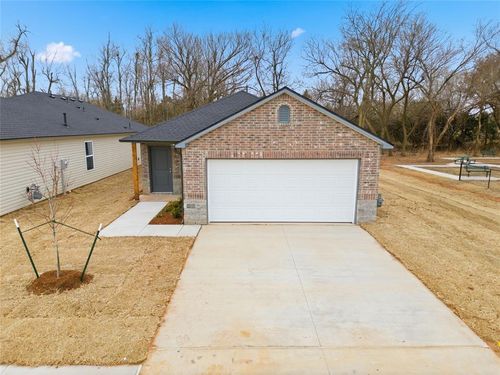 3301 Little Creek Dr, Mustang, OK, 73064-4051 | Card Image