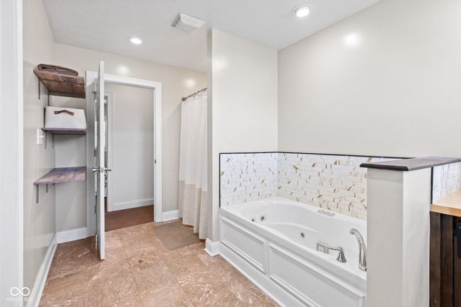 139 Jefferson St, House other with 5 bedrooms, 3 bathrooms and null parking in Jamestown IN | Image 41