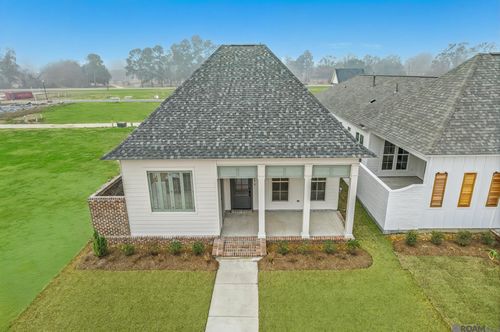5131 Oakwater Aly, Gonzales, LA, 70737-5416 | Card Image