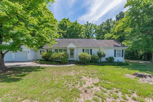 1080 Nc Highway 47, Lexington, NC, 27292-8609 | Card Image