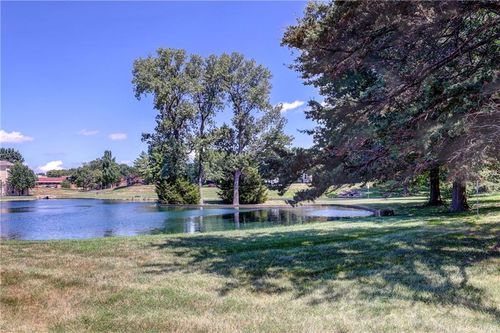 15922 W 91st Ter, Lenexa, KS, 66219-2177 | Card Image