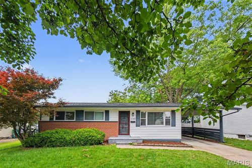 1150 Kostka Ln, Florissant, MO, 63031-7315 | Card Image