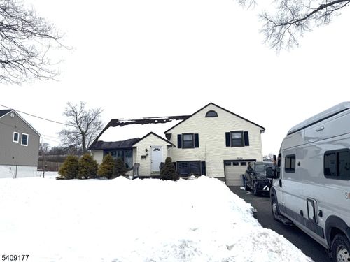 94 Belmont Dr, Livingston, NJ, 07039-2823 | Card Image