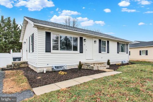 39 Elk Dr, HANOVER, PA, 17331-8869 | Card Image