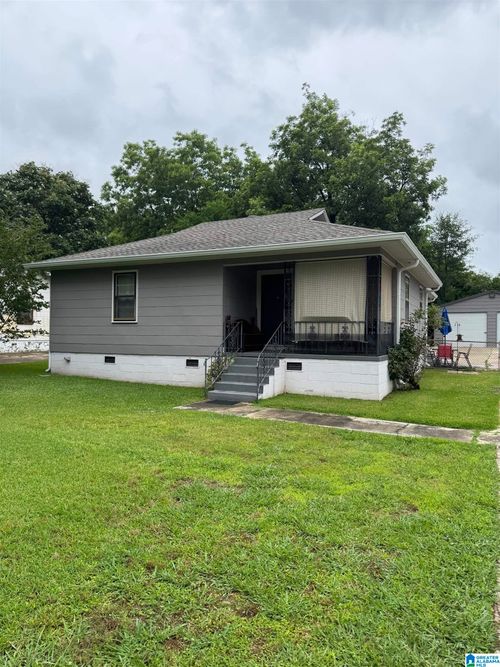 117 Holly St, HUEYTOWN, AL, 35023-2356 | Card Image