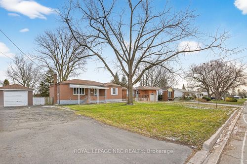 430 Clare Ave, Welland, ON, L3C3B3 | Card Image