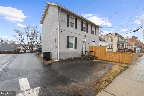 38 Bloomsbury Ave, CATONSVILLE, MD, 21228-4858 | Card Image