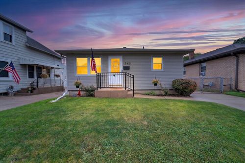 1945 Case Avenue, Racine, WI, 53403 | Card Image