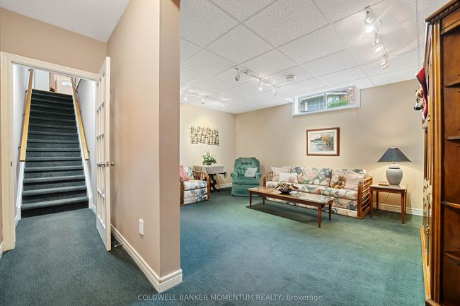 19 Portal Dr, House attached with 3 bedrooms, 3 bathrooms and 1 parking in Port Colborne ON | Image 17