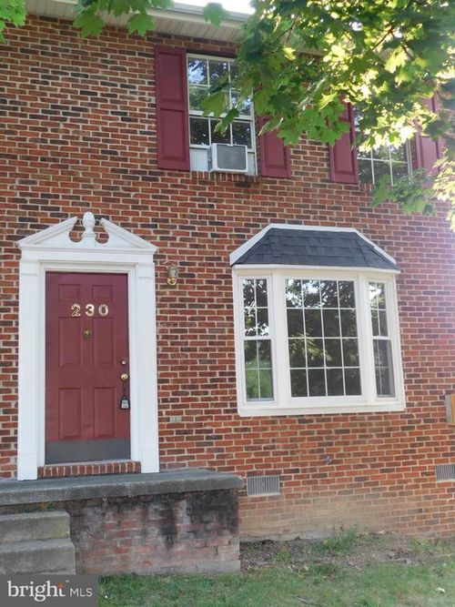 230 Waterford Ln, WINCHESTER, VA, 22602-6225 | Card Image