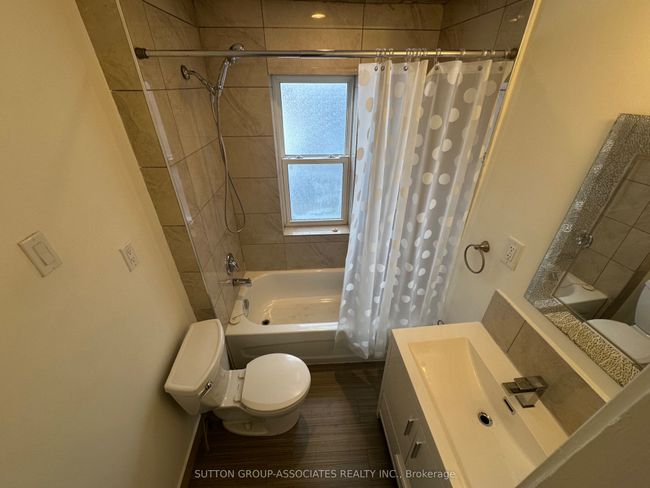 195 Montrose Ave, House attached with 3 bedrooms, 2 bathrooms and null parking in Toronto ON | Image 26