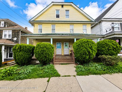 1112 W Elm St, Scranton, PA, 18504-2137 | Card Image
