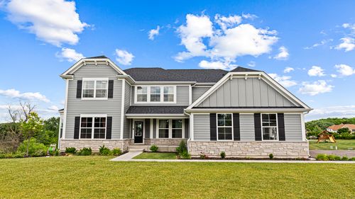 12 Whisper Creek Ct, Hawthorn Woods, IL, 60047-8438 | Card Image