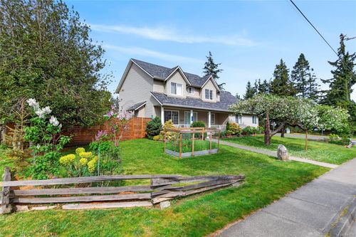 359 Pritchard Rd, Comox, BC, V9M2Y8 | Card Image