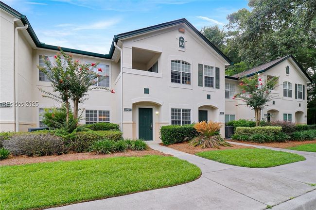APT-1004 - 897 Fording Island Rd, Condo with 2 bedrooms, 2 bathrooms and null parking in Bluffton SC | Image 4