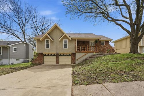 10109 N Mcgee Ct, Kansas City, MO, 64155-1737 | Card Image