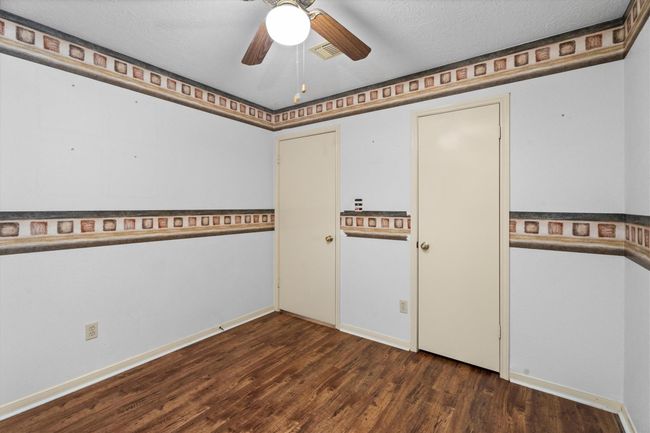 5211 Pimberton Ln, House other with 3 bedrooms, 2 bathrooms and 2 parking in Spring TX | Image 6