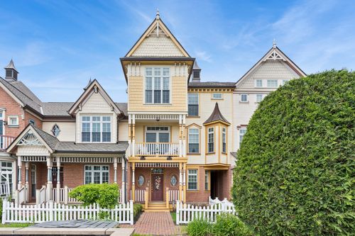 204-4147 Royal Mews Cir, Naperville, IL, 60564-7176 | Card Image
